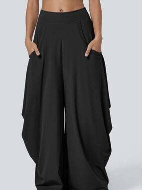 HALARA Black Wide-Leg Draped Pocket Pants